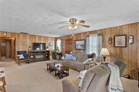 Tiny photo for 508 Lakeview Street, Somerville, TX 77879 (MLS # 26000814)