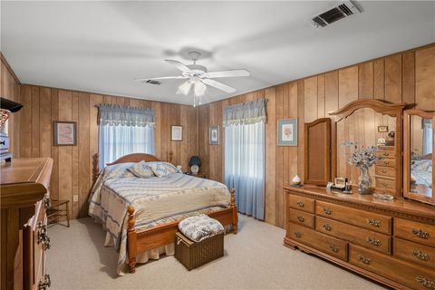 Tiny photo for 508 Lakeview Street, Somerville, TX 77879 (MLS # 26000814)