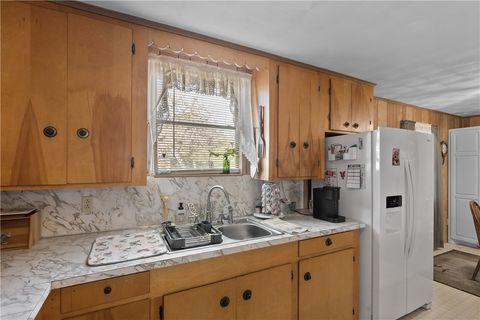 Tiny photo for 508 Lakeview Street, Somerville, TX 77879 (MLS # 26000814)