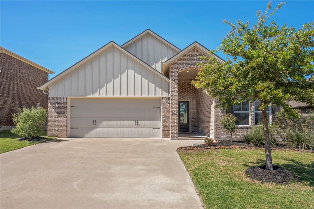 Photo of 2618 Portland Avenue, College Station, TX 77845 (MLS # 26003397)