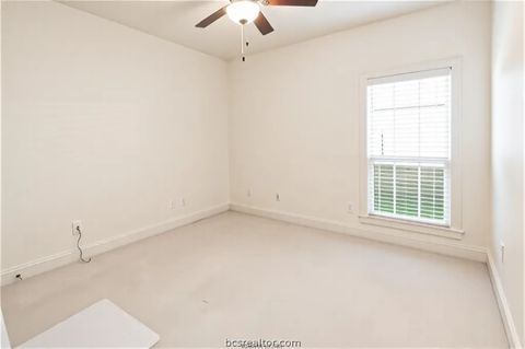 Tiny photo for 2124 Chestnut Oak Circle, College Station, TX 77845 (MLS # 26002215)