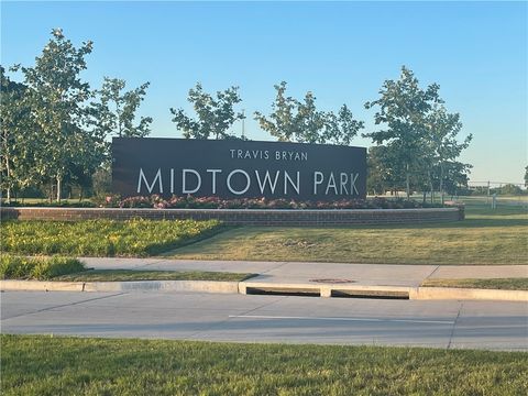 Tiny photo for 142 Watson Street, Bryan, TX 77801 (MLS # 25013055)