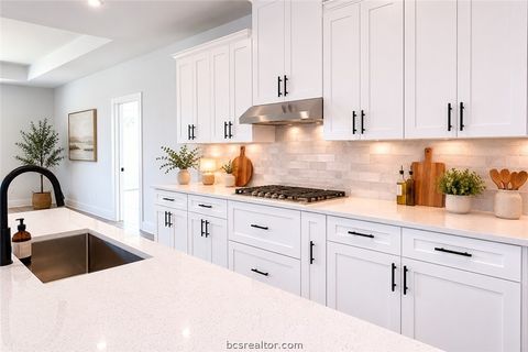 Tiny photo for 2014 Reagan Court, Bryan, TX 77802 (MLS # 26008573)