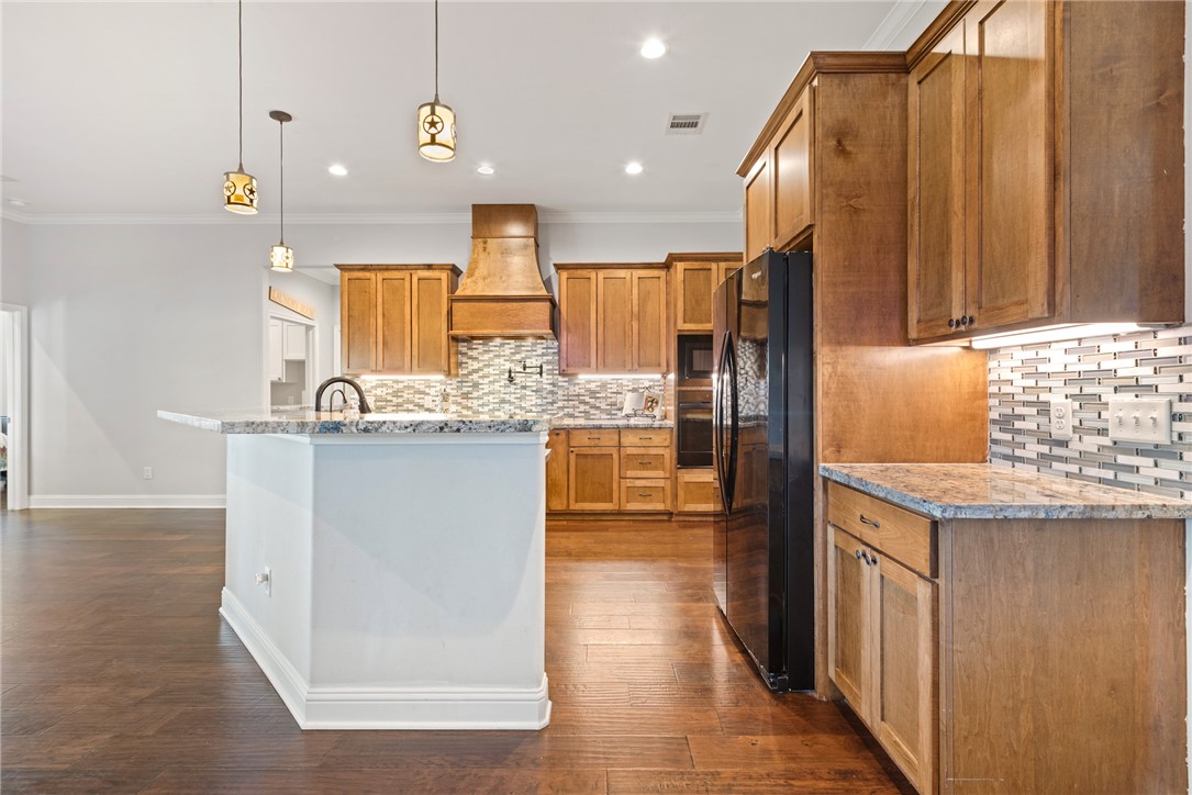 9066 King Oaks Drive