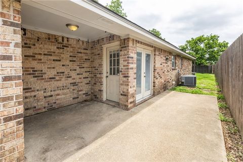 Tiny photo for 826 Azalea Court, College Station, TX 77840 (MLS # 26005279)