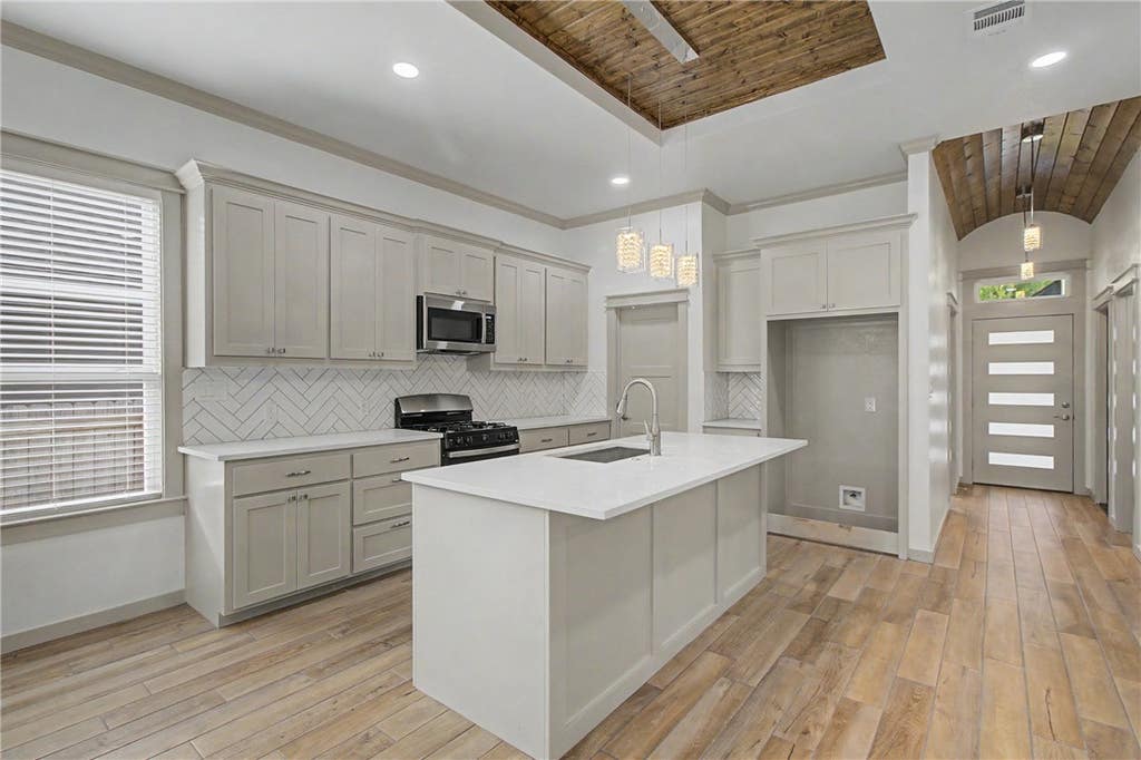Photo of 1403 Rochester Street, Bryan, TX 77803 (MLS # 26009508)