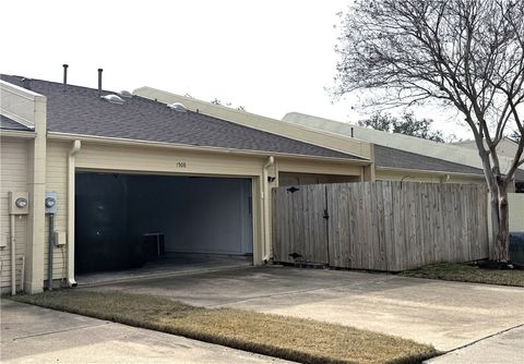 Tiny photo for 1506 Bennett Street, Bryan, TX 77802 (MLS # 26001440)