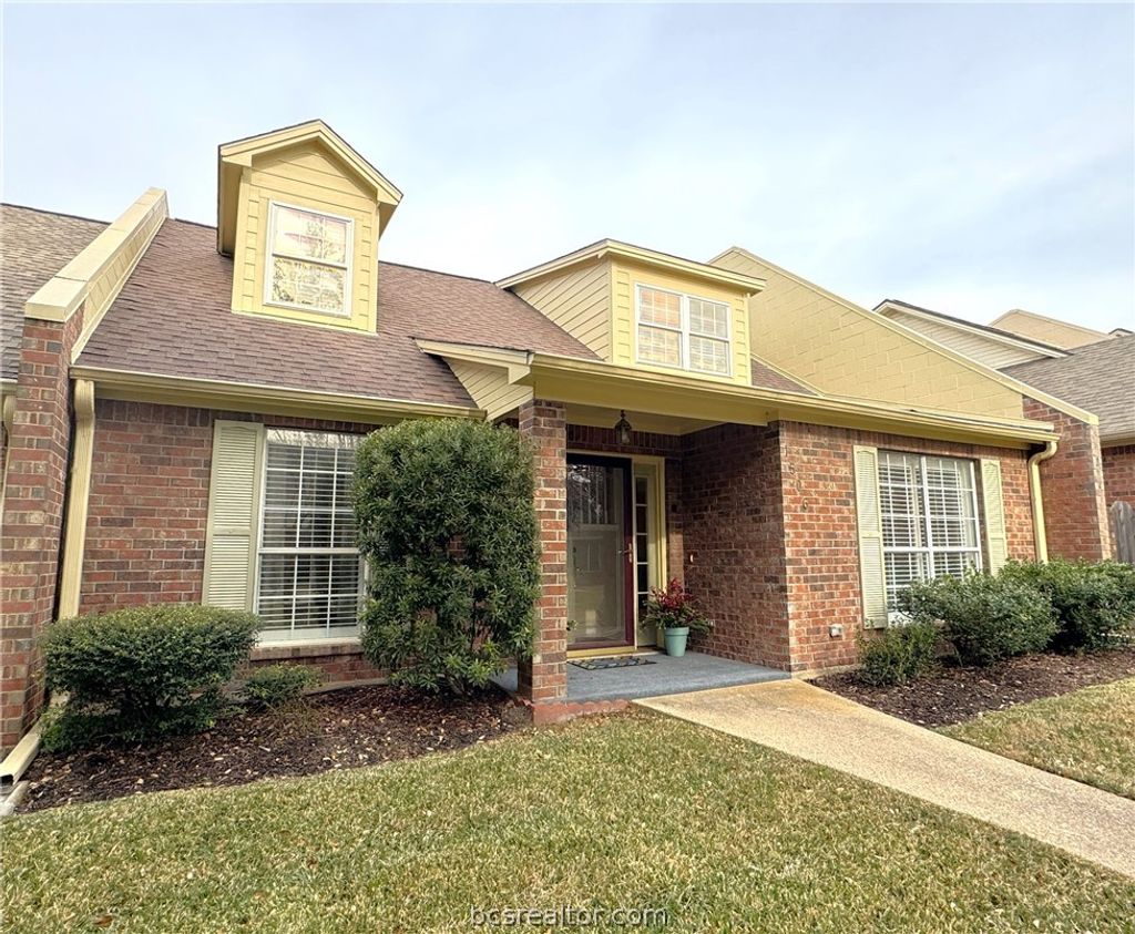 Photo of 1506 Bennett Street, Bryan, TX 77802 (MLS # 26001440)