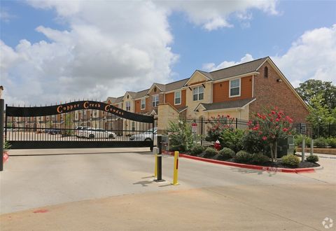 Tiny photo for 301 Southwest Parkway #317, College Station, TX 77840 (MLS # 26004283)