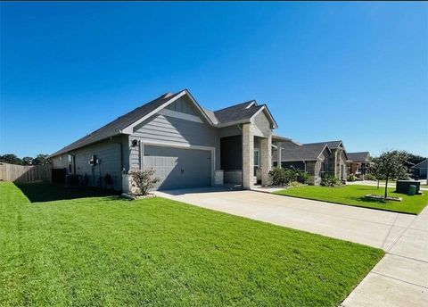 Tiny photo for 1504 McKinney Court Ct, Brenham, TX 77833 (MLS # 26003802)