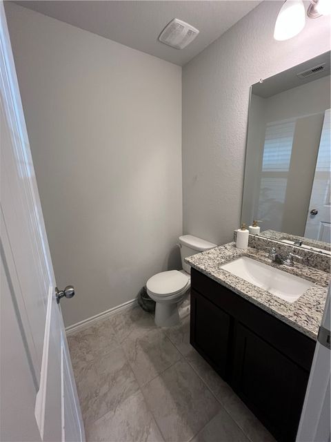 Tiny photo for 1504 McKinney Court Ct, Brenham, TX 77833 (MLS # 26003802)
