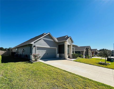 Tiny photo for 1504 McKinney Court Ct, Brenham, TX 77833 (MLS # 26003802)