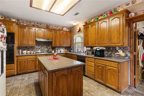 Tiny photo for 9 Sammy Snead Drive, Hilltop Lakes, TX 77871 (MLS # 26001561)