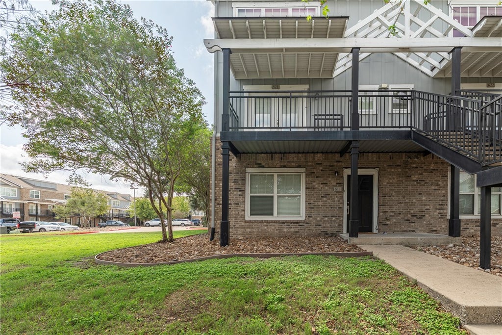 Photo of 1725 Harvey Mitchell Parkway S #621, College Station, TX 77840 (MLS # 26010152)