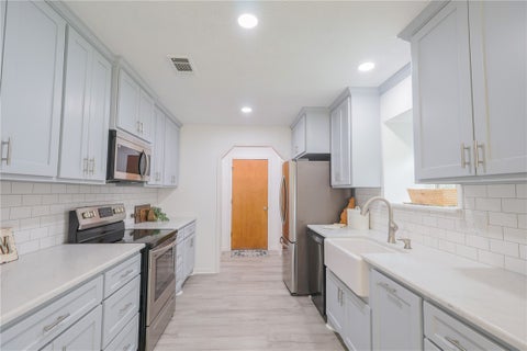 Tiny photo for 2004 Sandalwood Lane, Bryan, TX 77807 (MLS # 26012404)