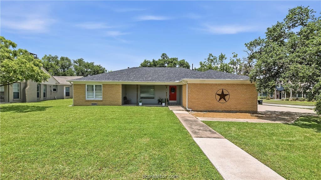 Photo of 413 Walton Drive, College Station, TX 77840 (MLS # 26007426)