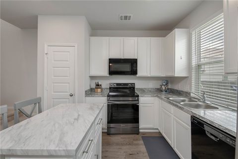 Tiny photo for 1415 Desire Lane, Bryan, TX 77803 (MLS # 25013300)