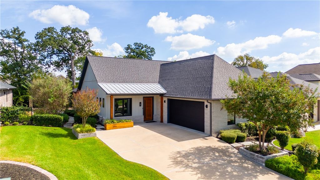 Photo of 2932 Boxelder Drive, Bryan, TX 77807 (MLS # 25010528)