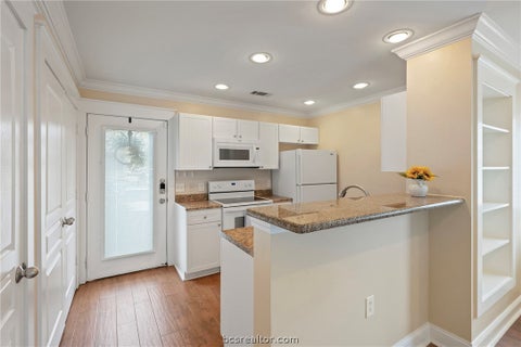 Tiny photo for 1725 Harvey Mitchell Parkway S PKWY #512, College Station, TX 77840 (MLS # 26011452)