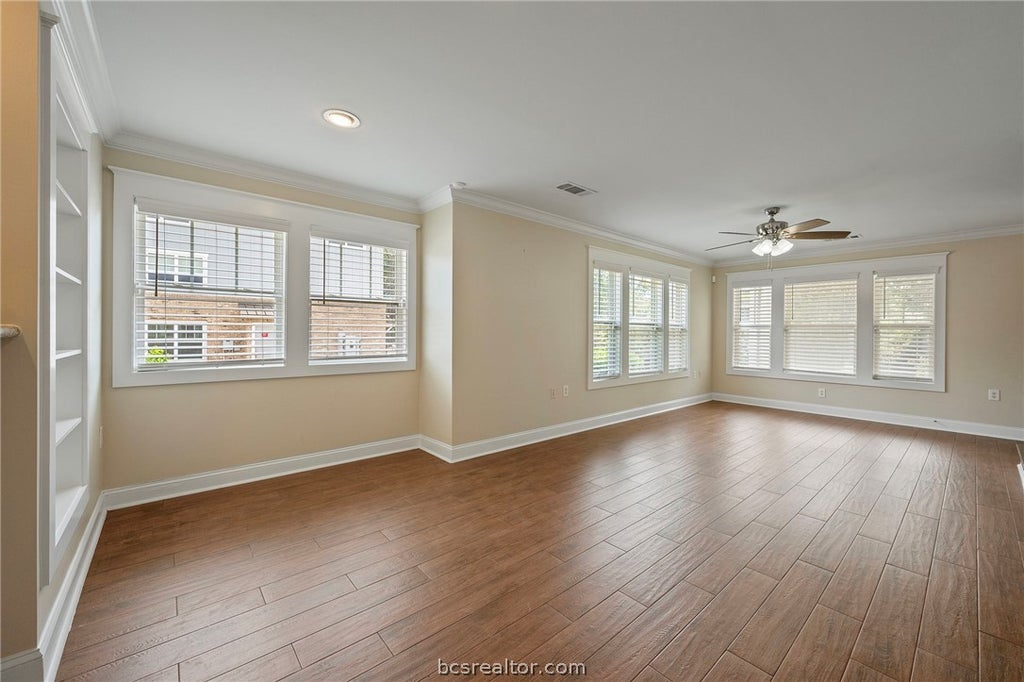Photo of 1725 Harvey Mitchell Parkway S PKWY #512, College Station, TX 77840 (MLS # 26011452)