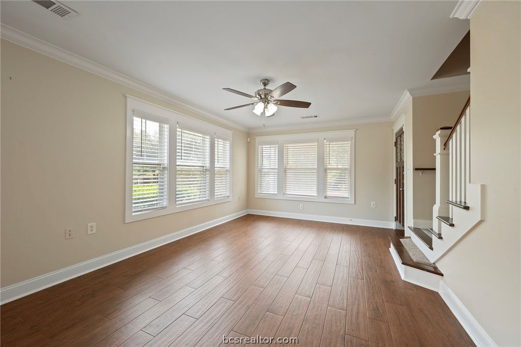 Photo of 1725 Harvey Mitchell Parkway S PKWY #512, College Station, TX 77840 (MLS # 26011452)