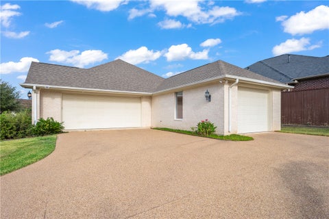Tiny photo for 3240 Walnut Creek Court, Bryan, TX 77807 (MLS # 26012832)