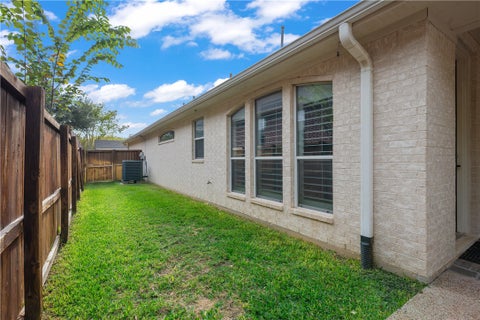 Tiny photo for 3240 Walnut Creek Court, Bryan, TX 77807 (MLS # 26012832)