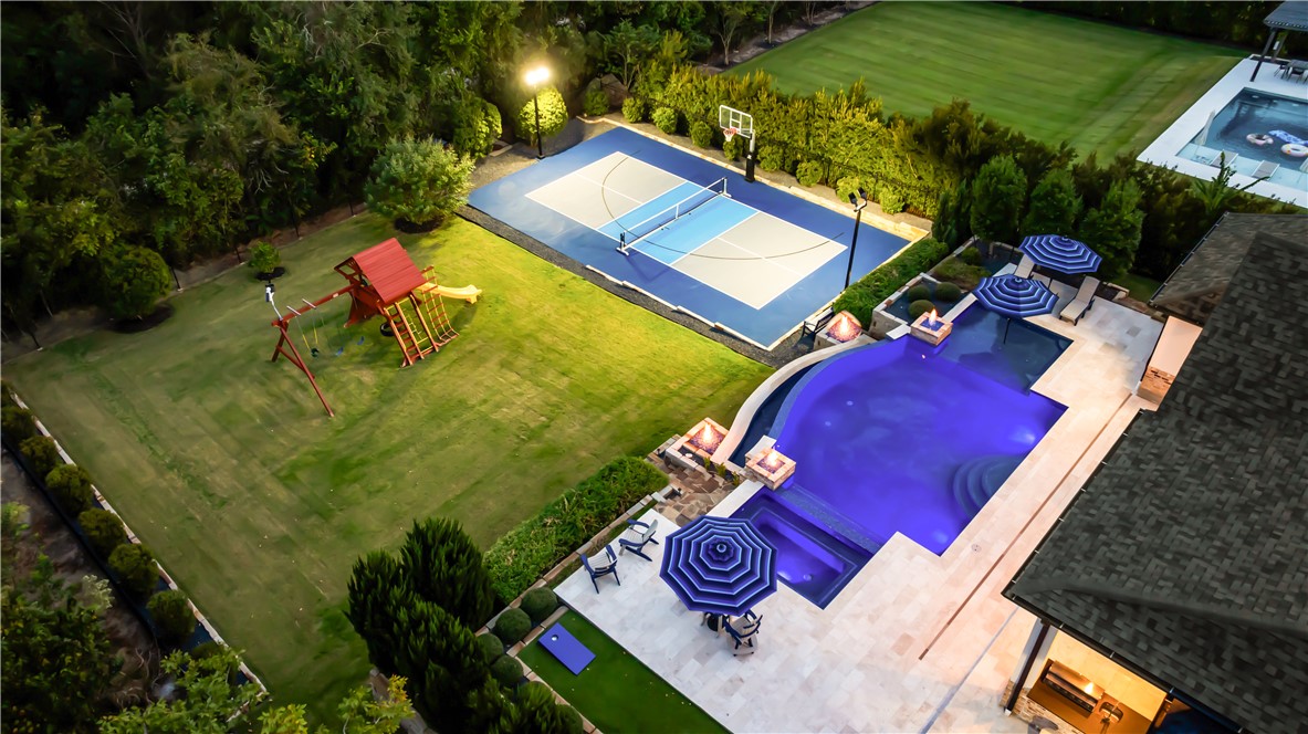 1411 Royal Adelade Drive