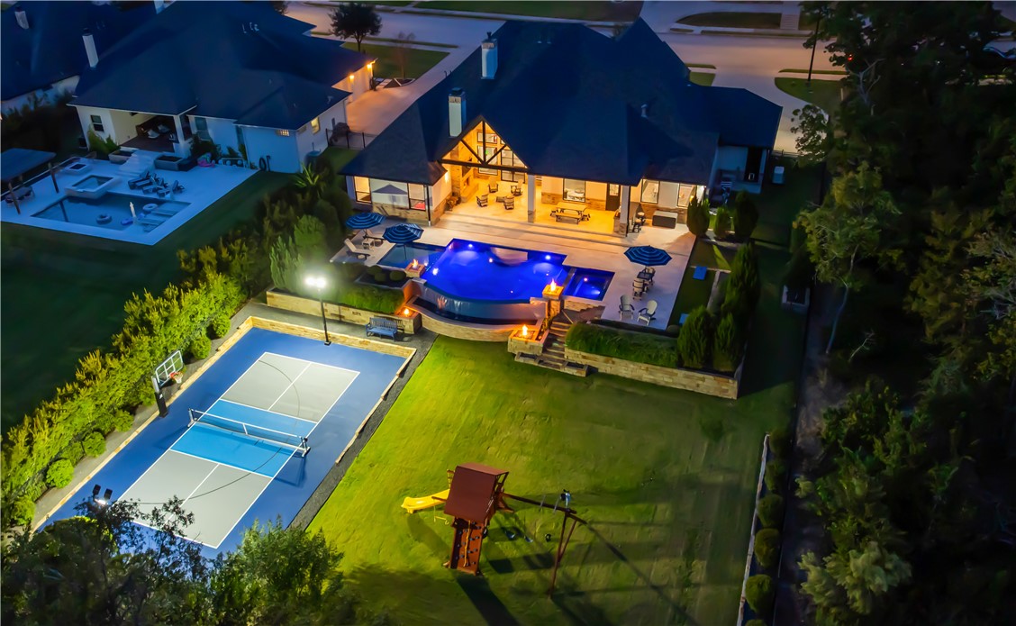 1411 Royal Adelade Drive