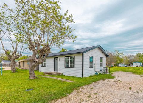 Tiny photo for 708 Frank Street, Navasota, TX 77868 (MLS # 26000897)