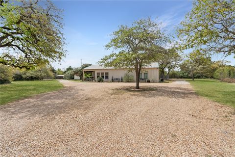 Photo of 10996 County Road 311, Rockdale, TX 76567 (MLS # 26005370)
