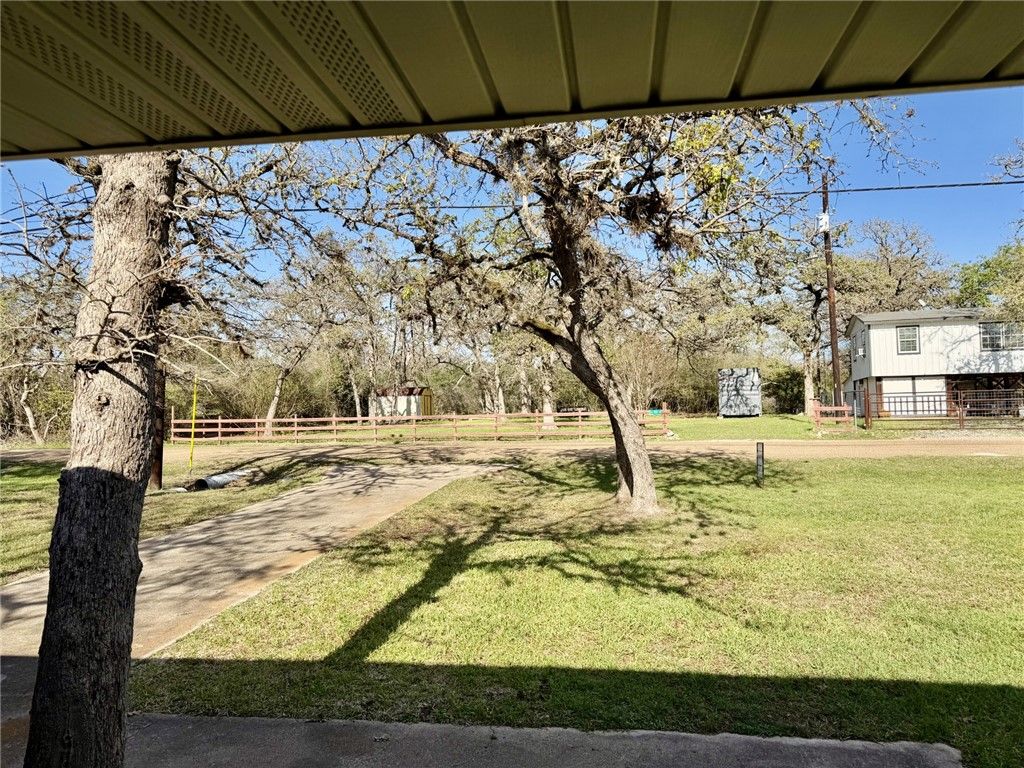 Photo of 712 Tanglewood Drive, Somerville, TX 77879 (MLS # 26003048)