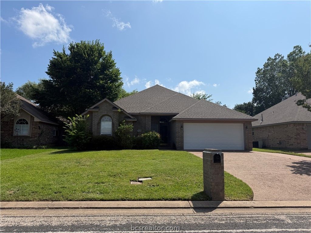 Photo of 3734 Chantal Cir, College Station, TX 77845 (MLS # 26007415)