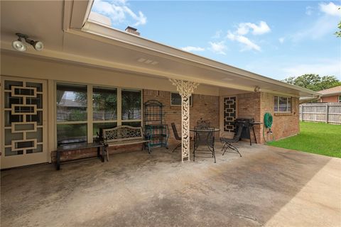 Tiny photo for 2405 Burton Drive, Bryan, TX 77802 (MLS # 26004789)