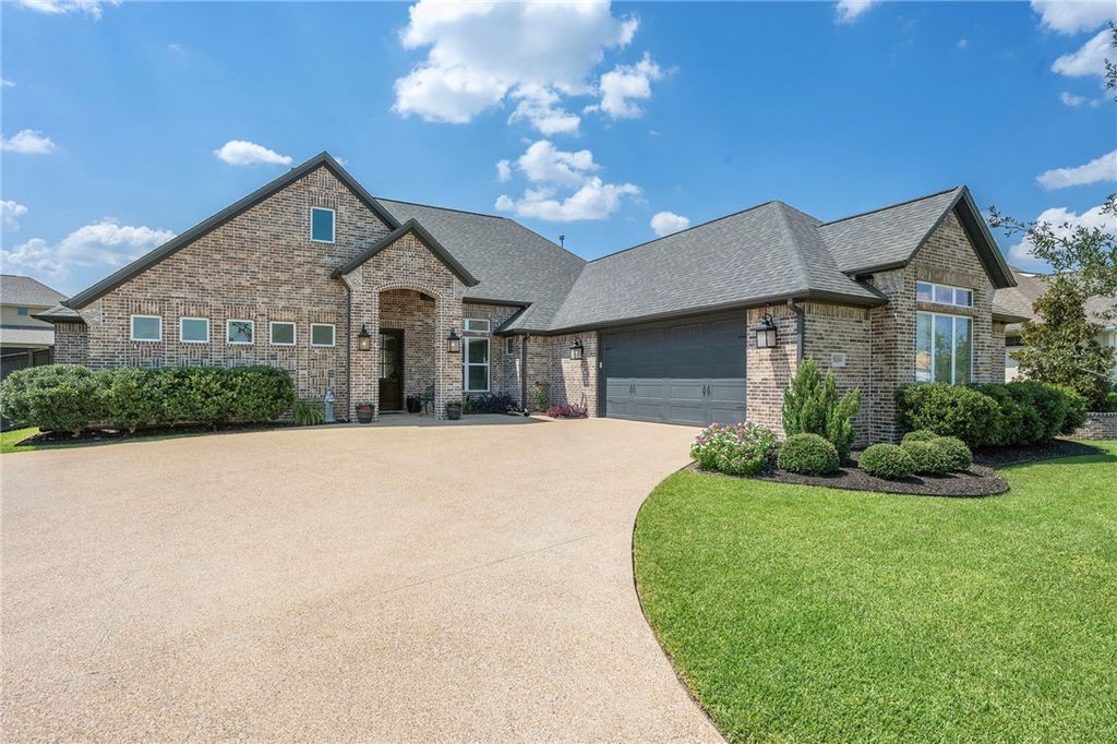 Photo of 5034 Greenstone Way, Bryan, TX 77802 (MLS # 25010989)