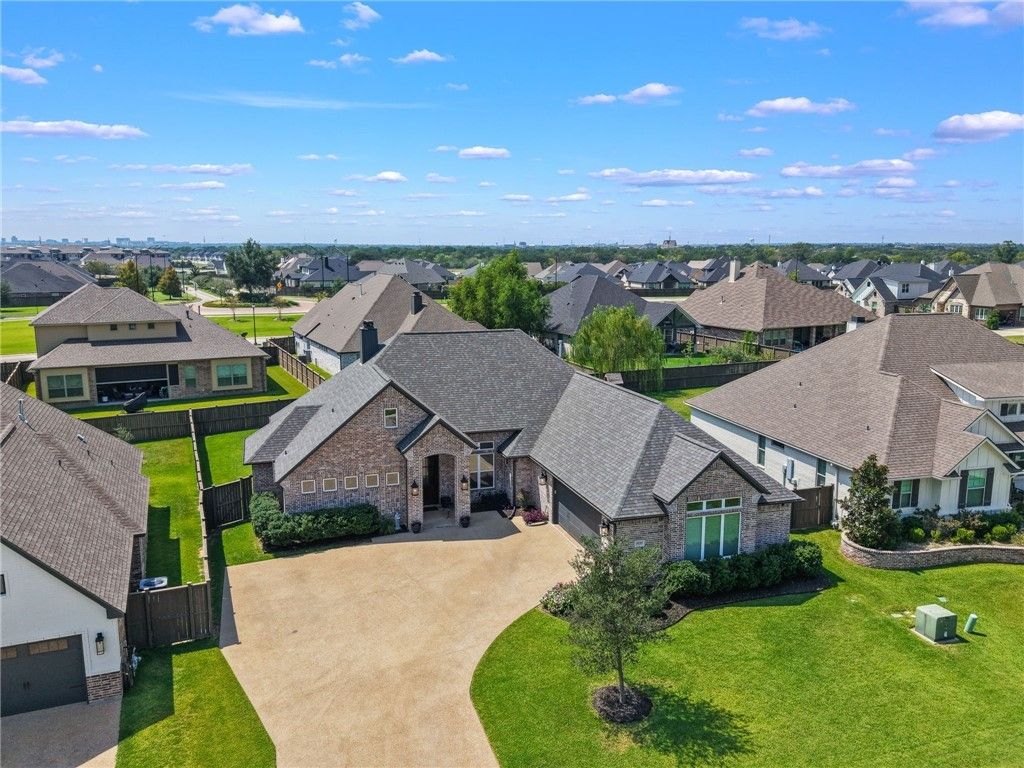 Photo of 5034 Greenstone Way, Bryan, TX 77802 (MLS # 25010989)