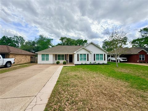 Photo of 3209 Bonham Drive, Bryan, TX 77803 (MLS # 26004159)