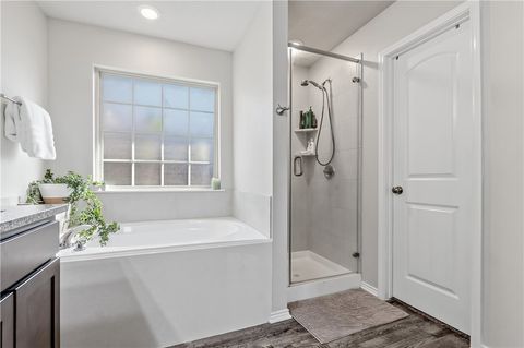 Tiny photo for 2721 Porters Way, Bryan, TX 77803 (MLS # 26003390)