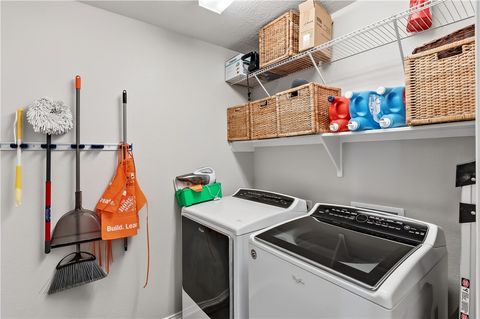 Tiny photo for 2721 Porters Way, Bryan, TX 77803 (MLS # 26003390)