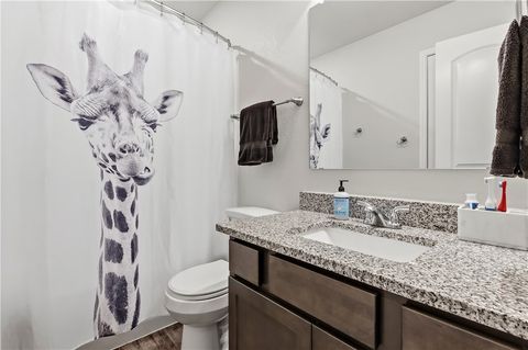 Tiny photo for 2721 Porters Way, Bryan, TX 77803 (MLS # 26003390)