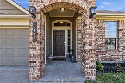 Photo of 2721 Porters Way, Bryan, TX 77803 (MLS # 26003390)