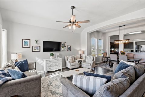 Tiny photo for 2721 Porters Way, Bryan, TX 77803 (MLS # 26003390)