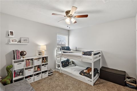 Tiny photo for 2721 Porters Way, Bryan, TX 77803 (MLS # 26003390)