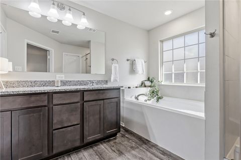 Tiny photo for 2721 Porters Way, Bryan, TX 77803 (MLS # 26003390)