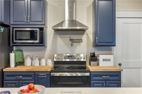 Tiny photo for 4330 Post Oak Point Road, New Ulm, TX 78950 (MLS # 26001744)