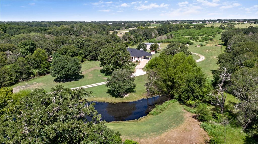 Photo of 6701 Old Reliance Road, Bryan, TX 77808 (MLS # 26000212)