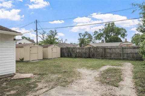 Tiny photo for 7303 Long Point Road, Houston, TX 77055 (MLS # 26011679)