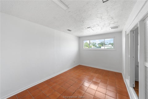 Tiny photo for 7303 Long Point Road, Houston, TX 77055 (MLS # 26011679)