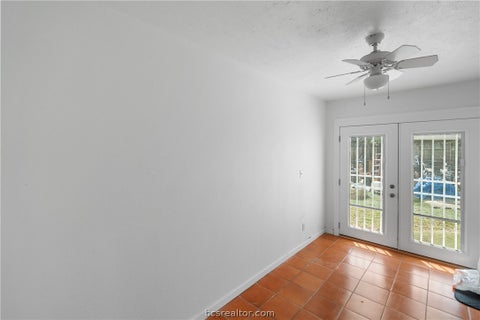 Tiny photo for 7303 Long Point Road, Houston, TX 77055 (MLS # 26011679)