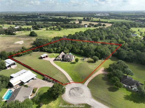 Tiny photo for 1205 Pecan Glen Road, Brenham, TX 77833 (MLS # 26008737)